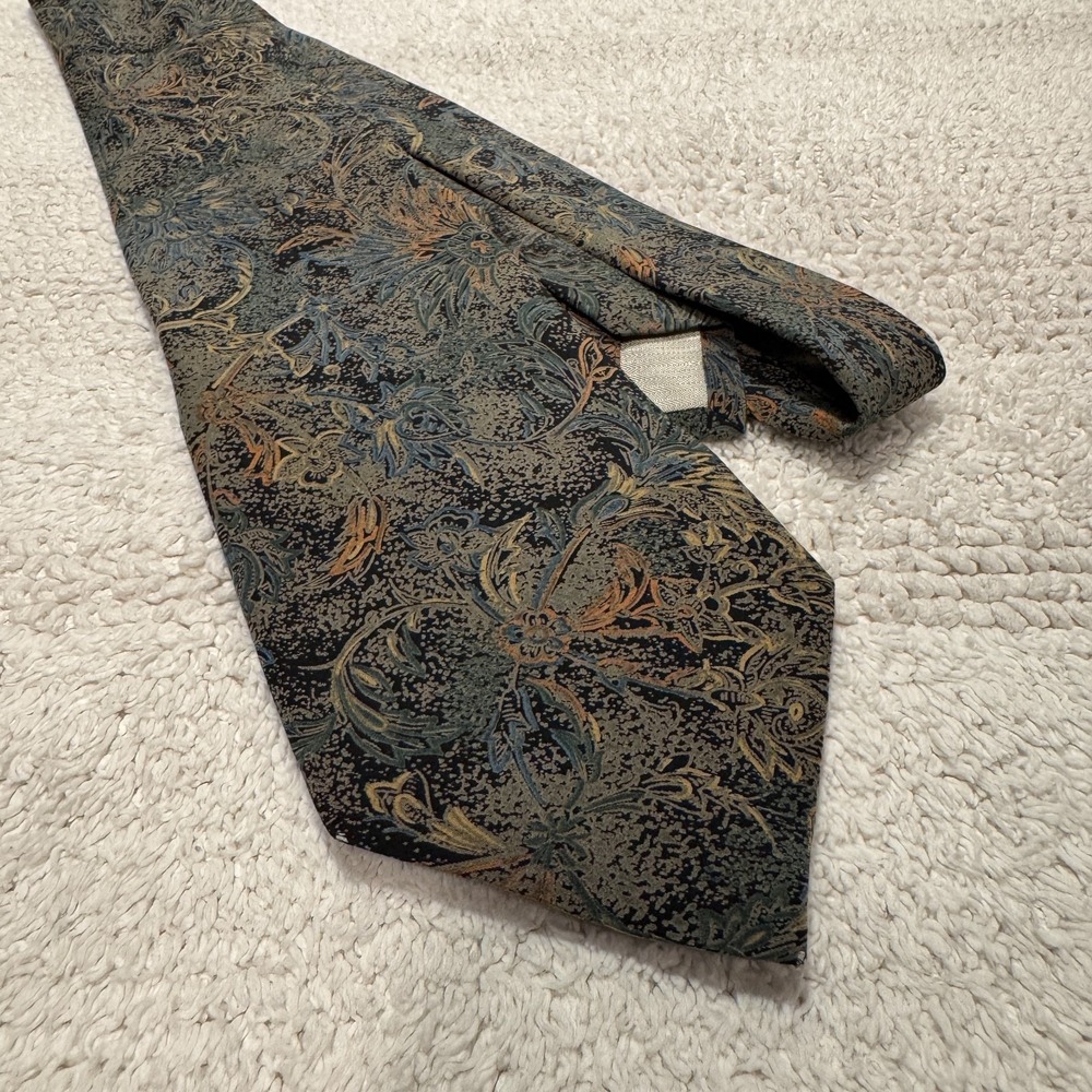 Bella Nova Tie Floral Abstract Paisley 100% Italian Silk Hand Made in USA Grunge